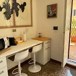 Terrace & 1930s Charm - Vatican Walk