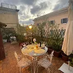 Terrace & 1930s Charm - Vatican Walk Roma