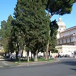 Terrace & 1930s Charm - Vatican Walk *