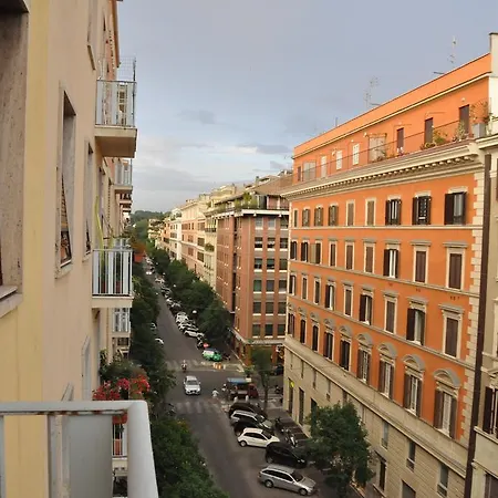 Apartament Terrace & 1930s Charm - Vatican Walk *