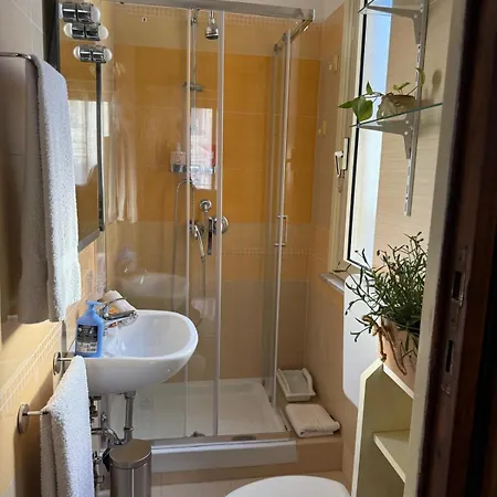 Apartament Terrace & 1930s Charm - Vatican Walk *