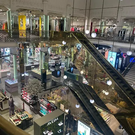 Terrace & 1930s Charm - Vatican Walk Apartament Rzym