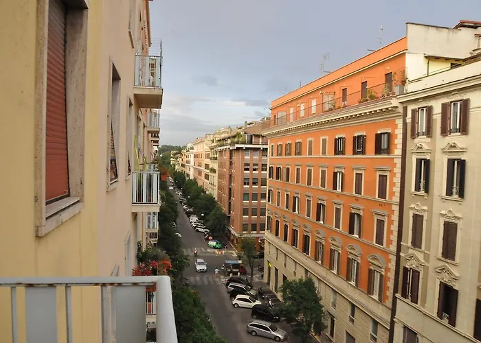 Διαμέρισμα Terrace & 1930s Charm - Vatican Walk *